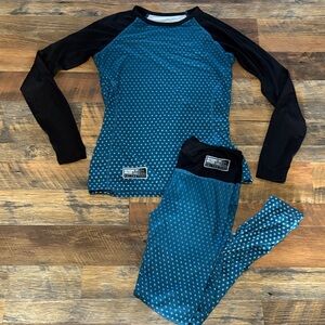 Ski the East Women’s Base Layer Set